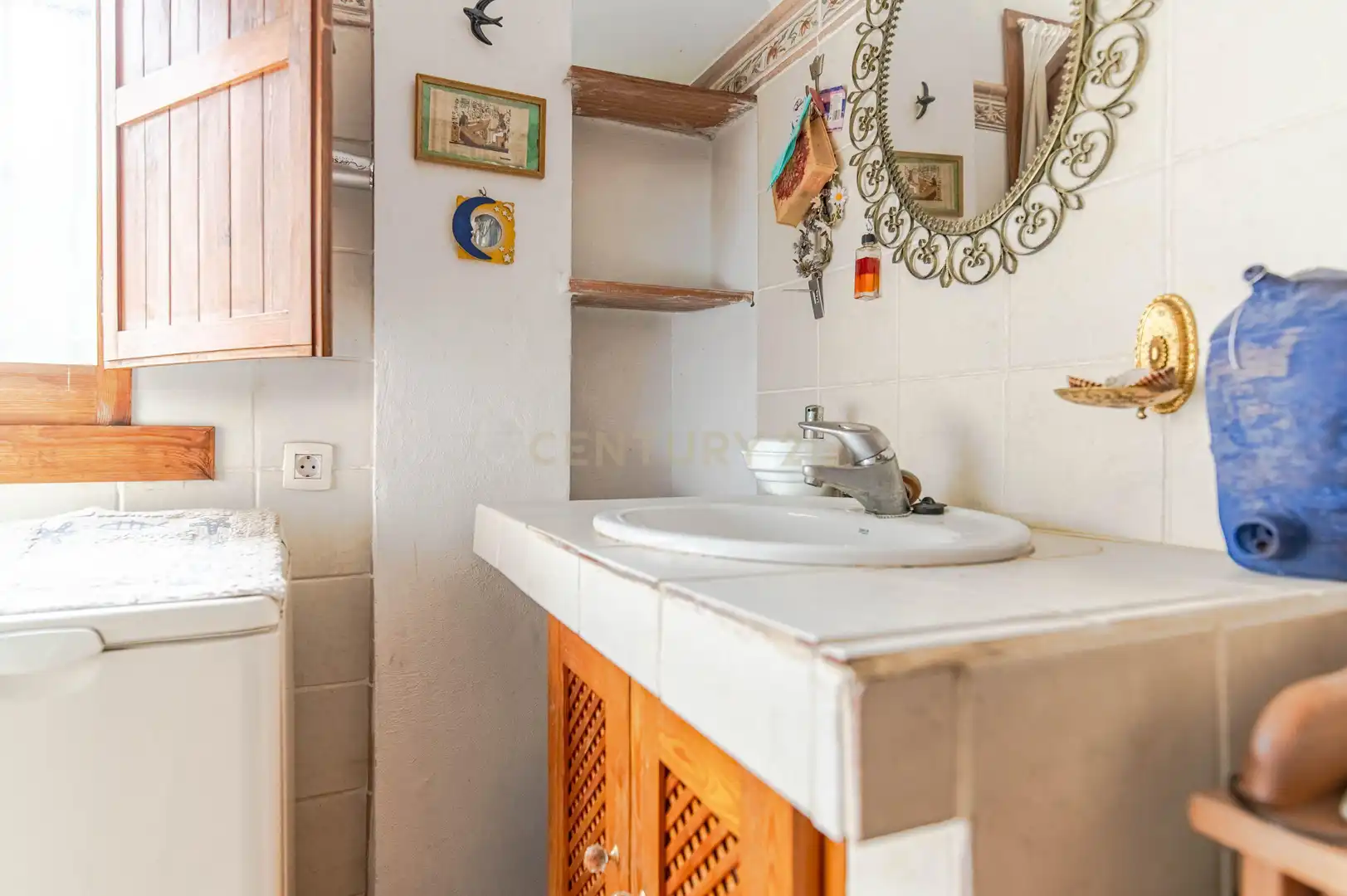 Bathroom of Houses for sale in Salobreña  with Private garden, Storage room and Washing machine