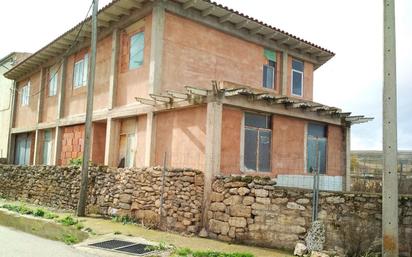 Vista exterior de Casa adosada en venda en Tardajos