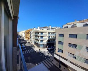 Exterior view of Flat to rent in Peñíscola / Peníscola  with Air Conditioner, Furnished and Alarm