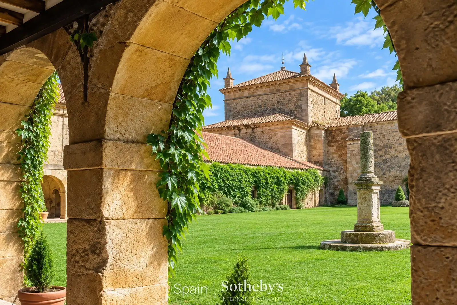 Jardín de Finca rústica en venta en Almarza, Soria