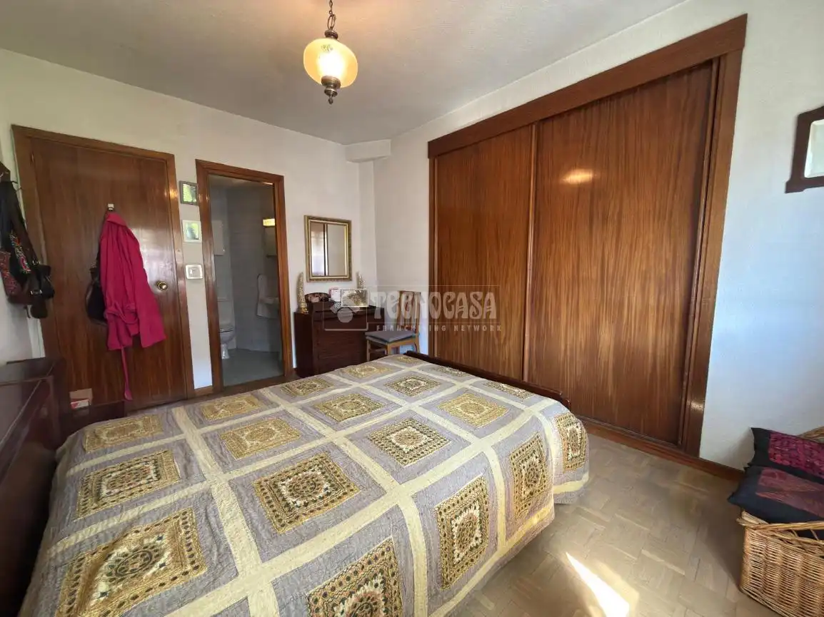 Schlafzimmer von Wohnung zum Verkauf in Alcobendas mit Klimaanlage, Heizung und Parkett