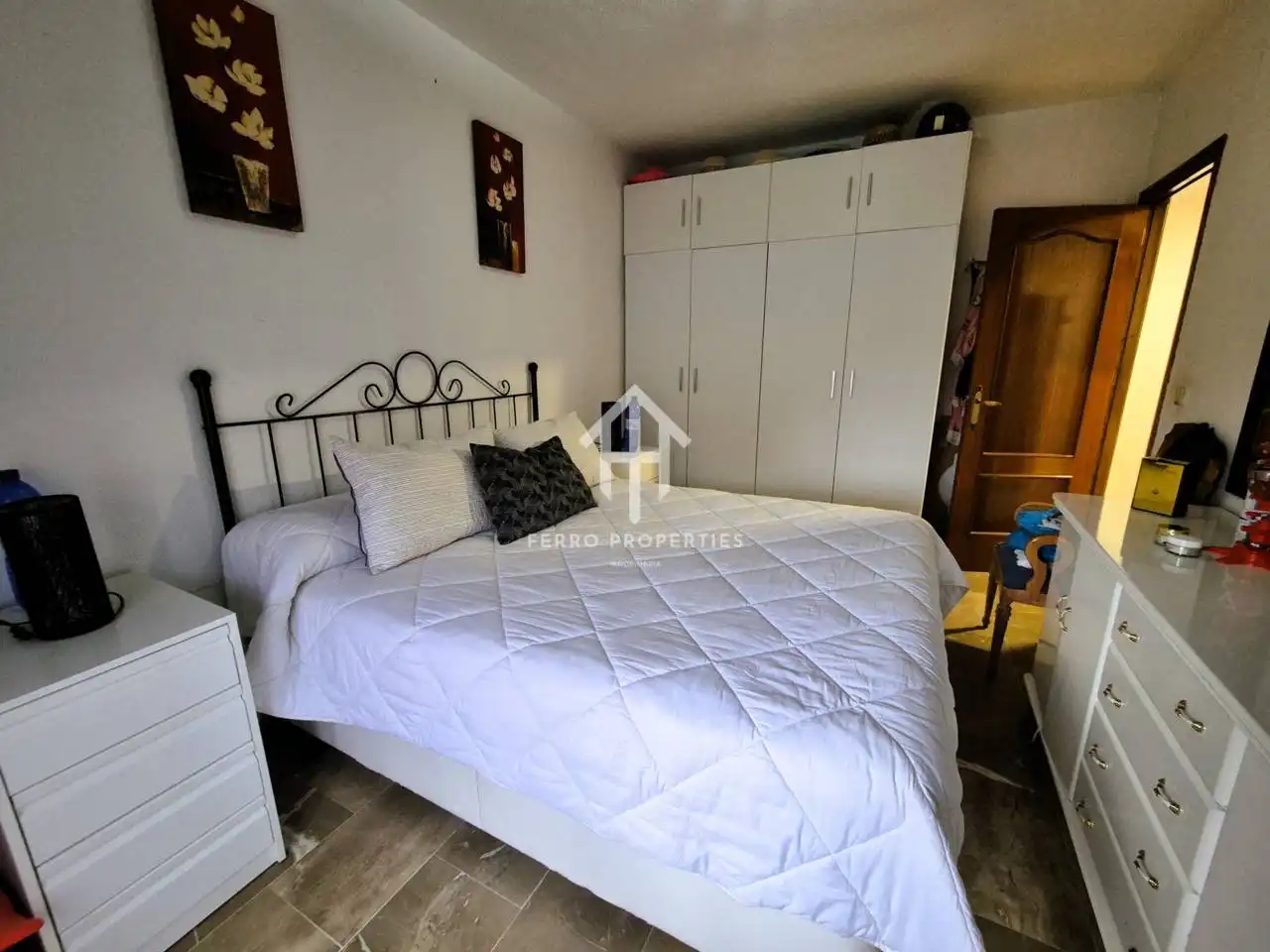Habitación de Piso en venta en Loja con Aire acondicionado y Amueblado