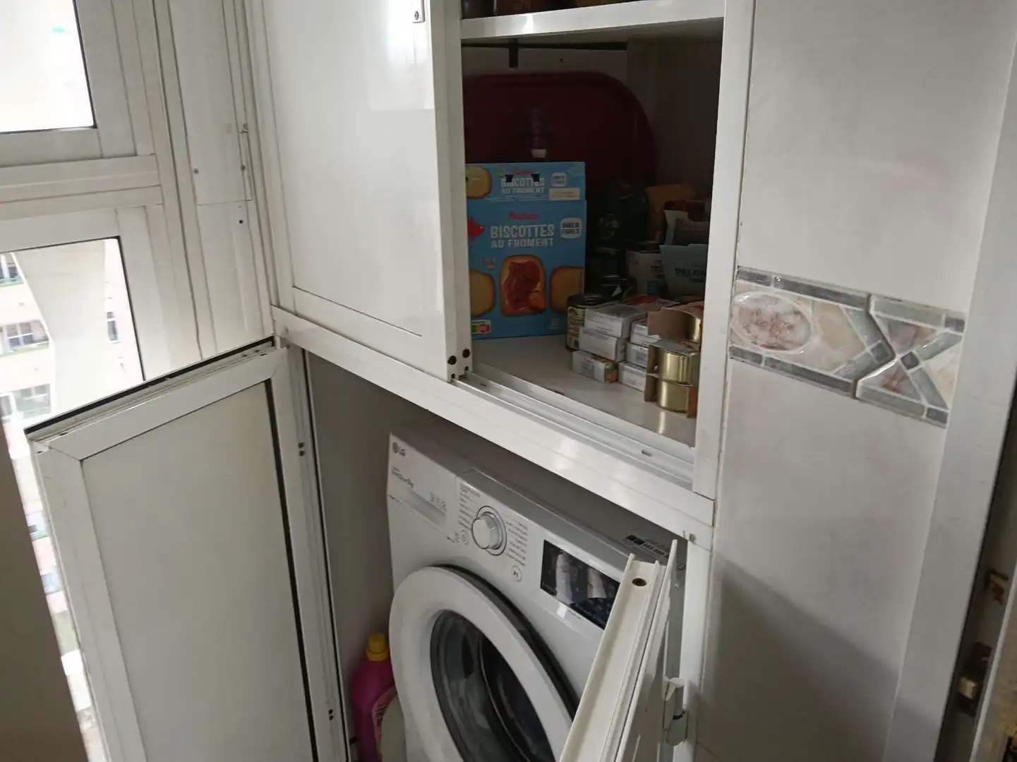 Kitchen of Flat for sale in Zaragoza  with Heating, Terrace and Furnished