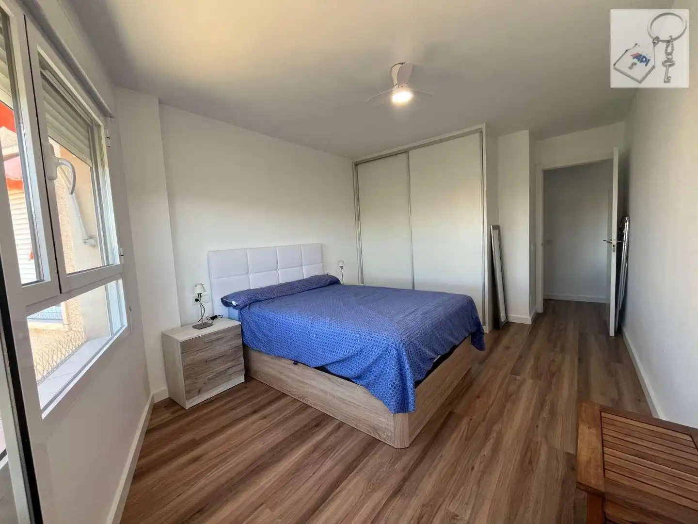 Habitación de Apartamento de alquiler en Torrevieja con Aire acondicionado, Calefacción y Terraza