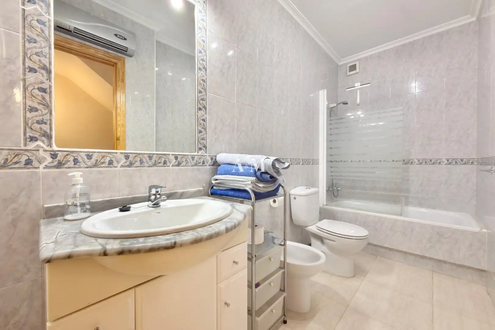 Badezimmer von Einfamilien-Reihenhaus zur Miete in San Javier mit Terrasse, Schwimmbad und Möbliert