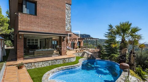 Casa  villa en excelentes condiciones de 4 dormitorios en venta en Matadepera, Barcelona, imatge 2
