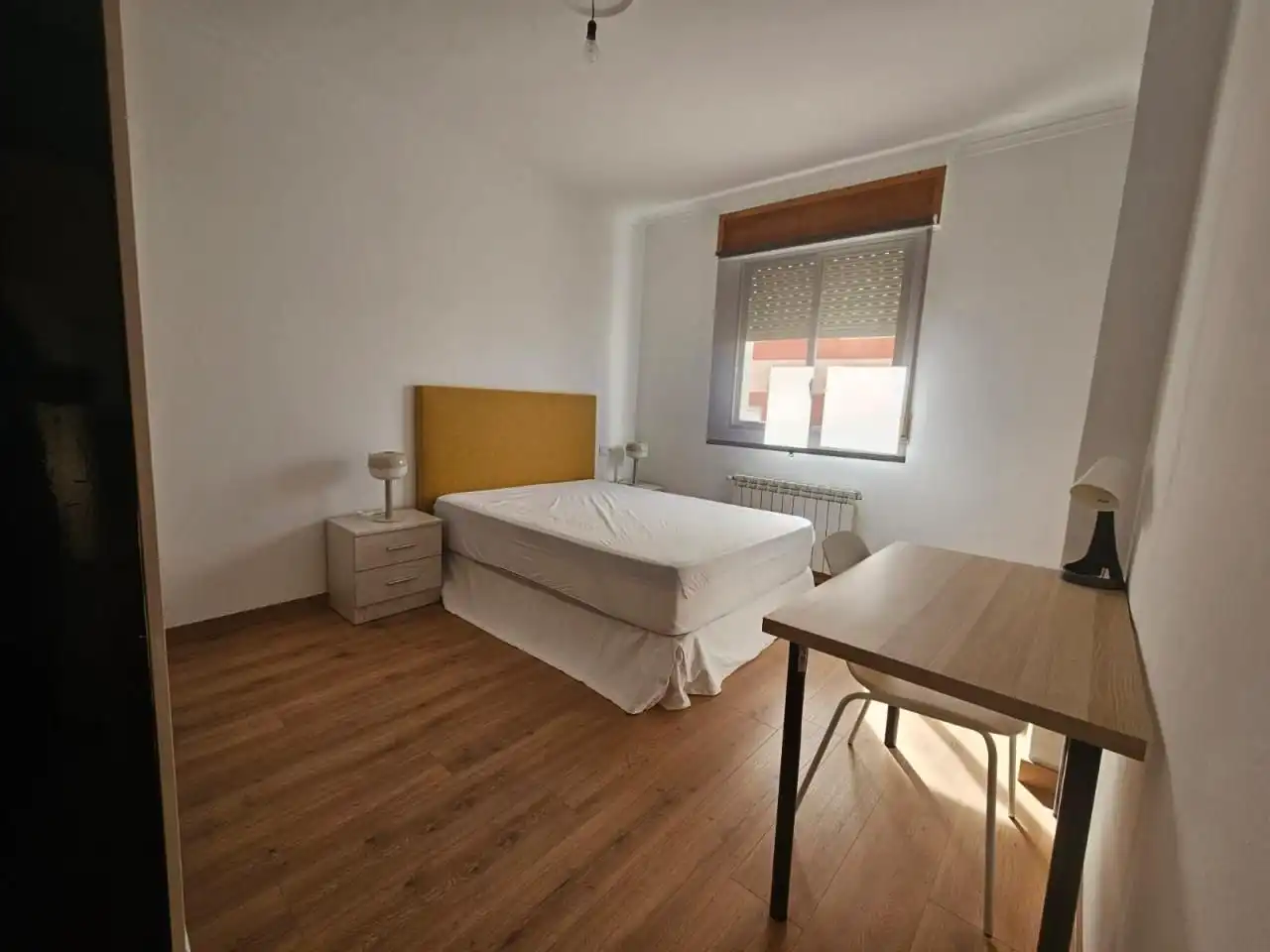 Bedroom of Flat for rent in Ourense Capital   with Heating, Furnished and Balcony