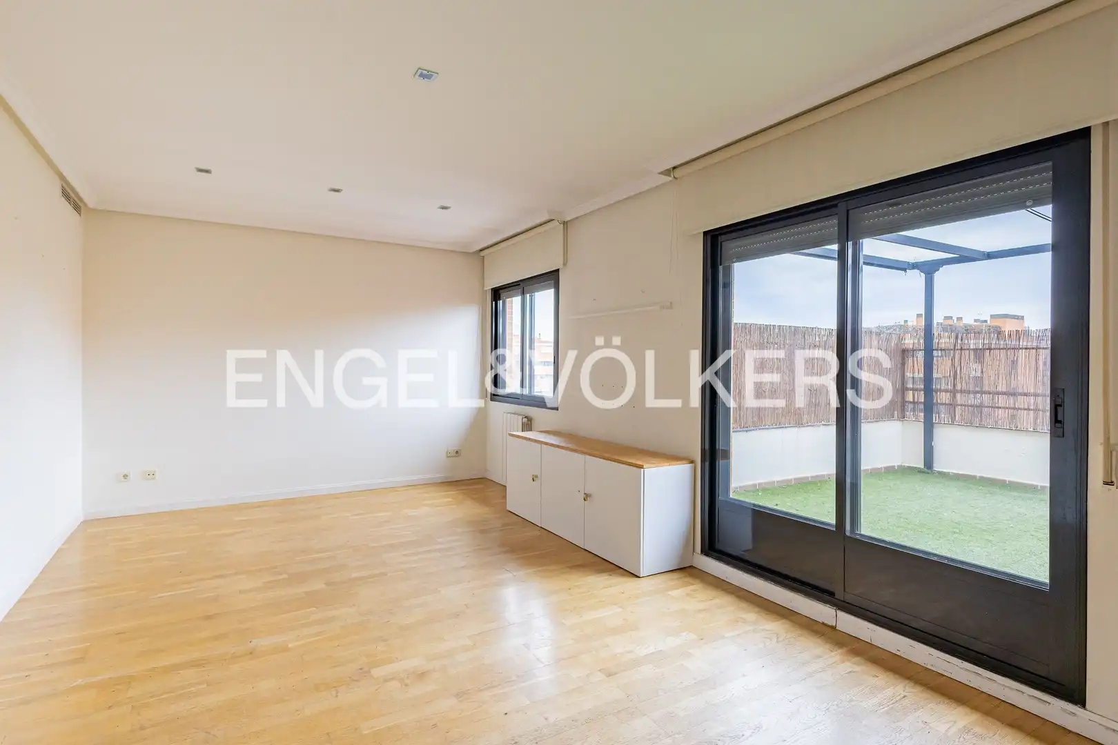 Sala de estar de Piso en venta en La Moraleja con Aire acondicionado, Calefacción y Terraza