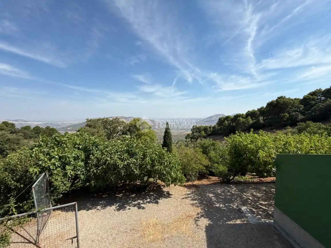 Finca rústica en venda en Jaén amb Jardí privat i Piscina