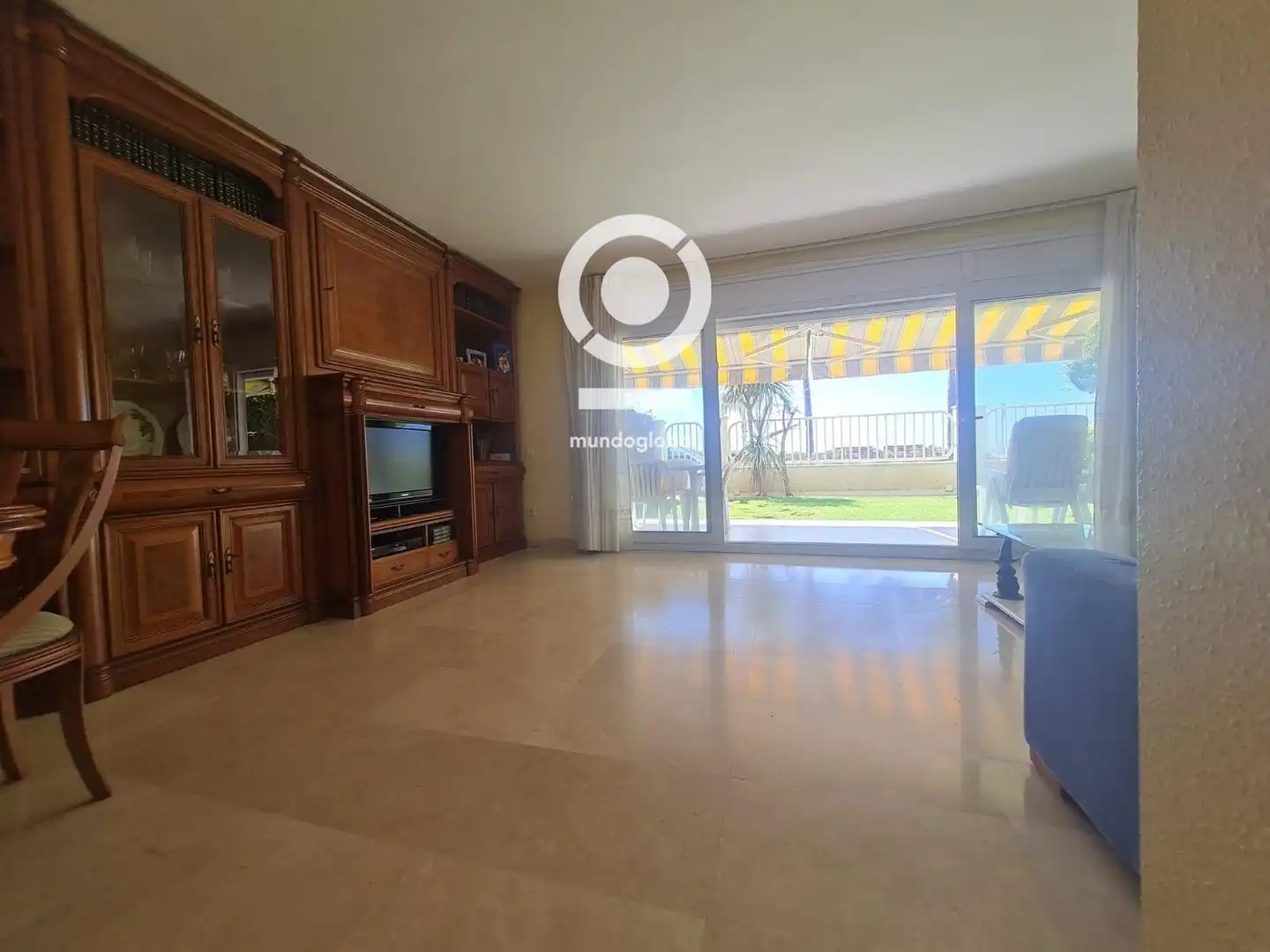Sala de estar de Piso en venta en Calafell con Terraza, Trastero y Piscina