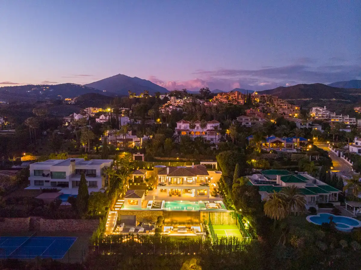 Villa mit Terrasse zum Verkauf in Nueva Andalucía, imagen 9