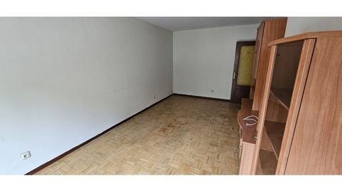 Foto 3 de Piso en venta en Urbanizacion Monsacro, Morcín, Asturias