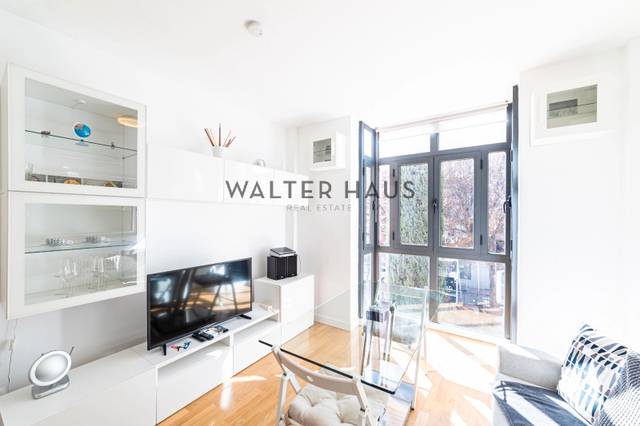 Piso en Venta en Calle de Diego Bahamonde en Fuente del Berro