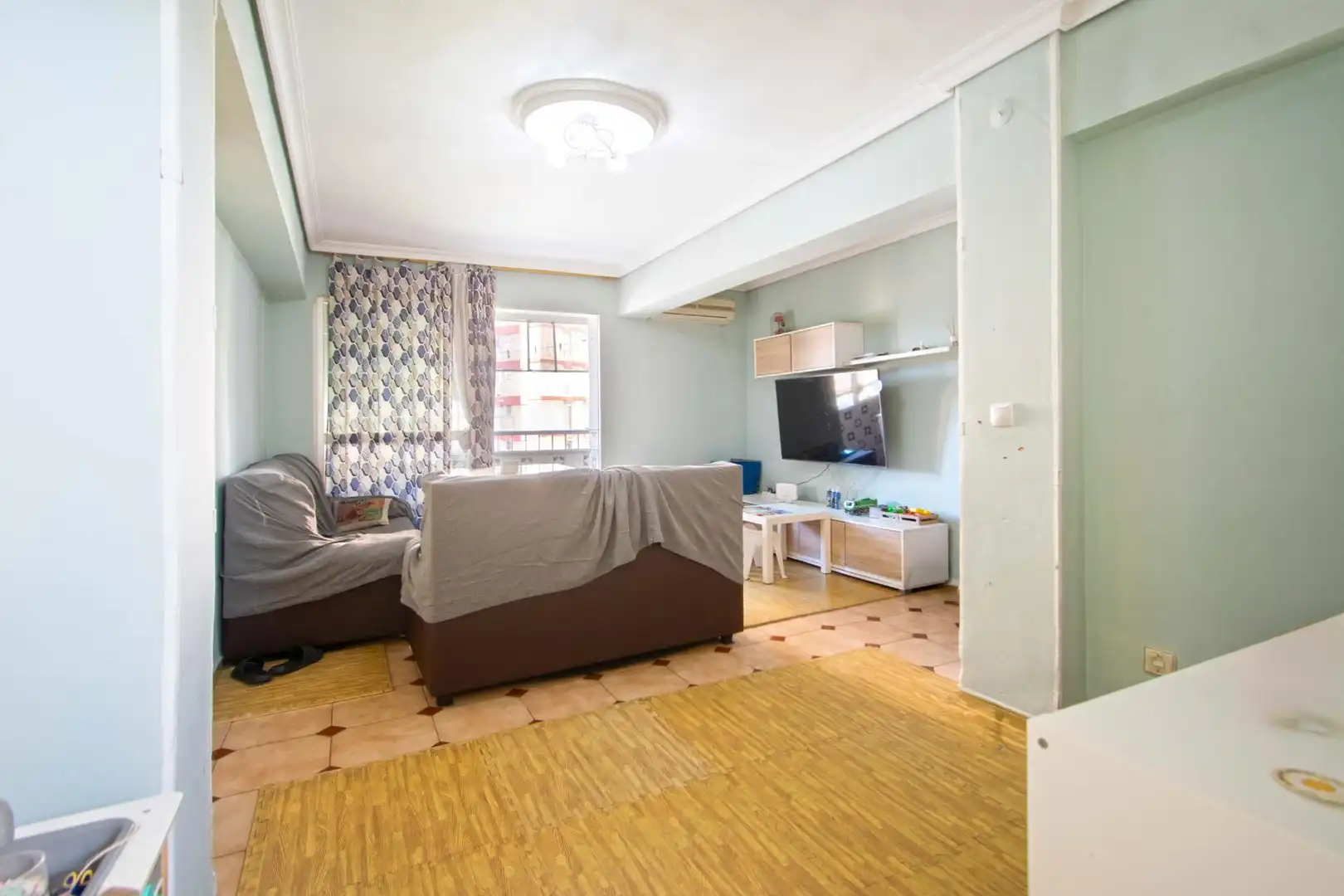 Sala de estar de Piso en venta en Sevilla con Balcón
