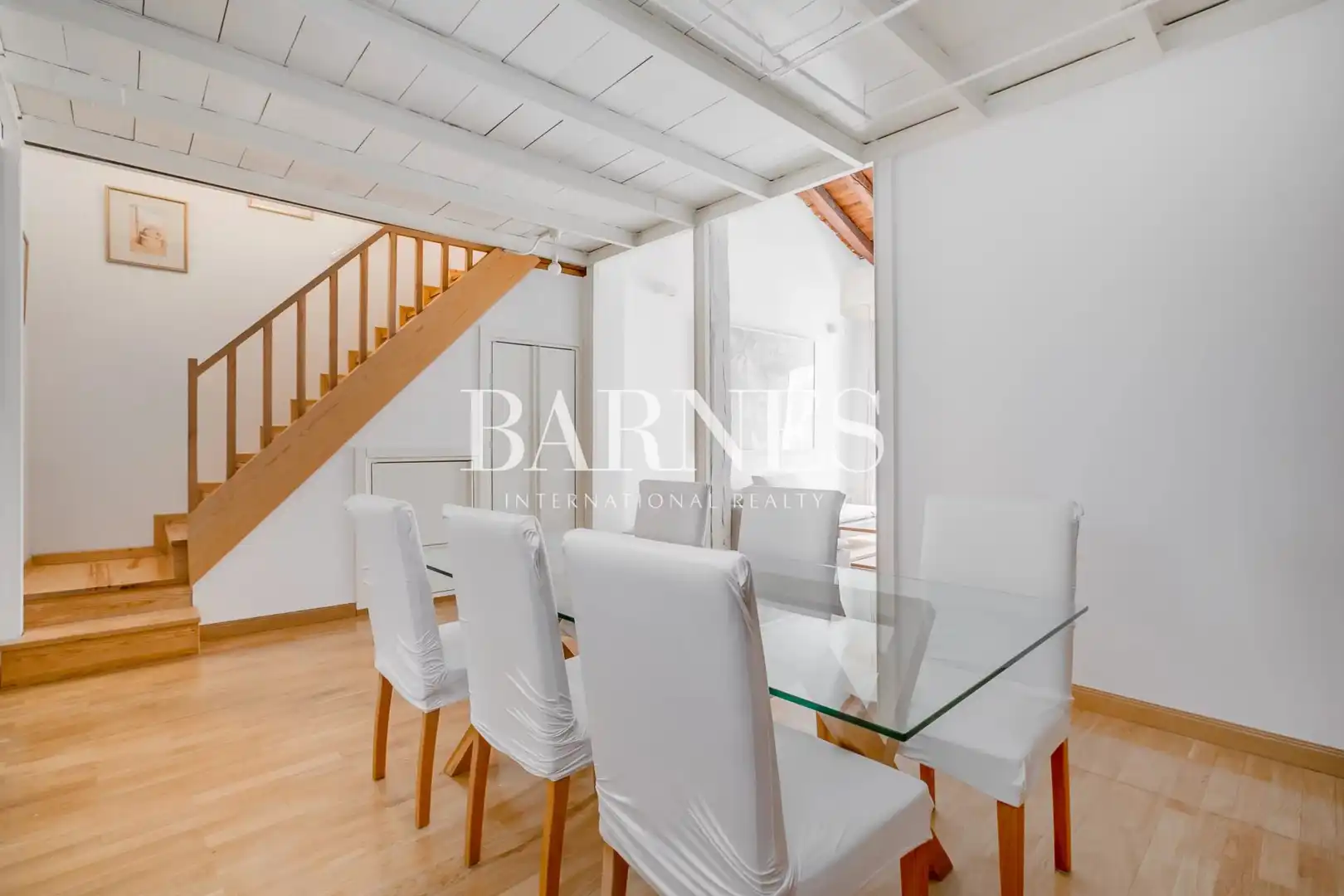 Flat for rent in Madrid  with Air Conditioner, Heating and Furnished
