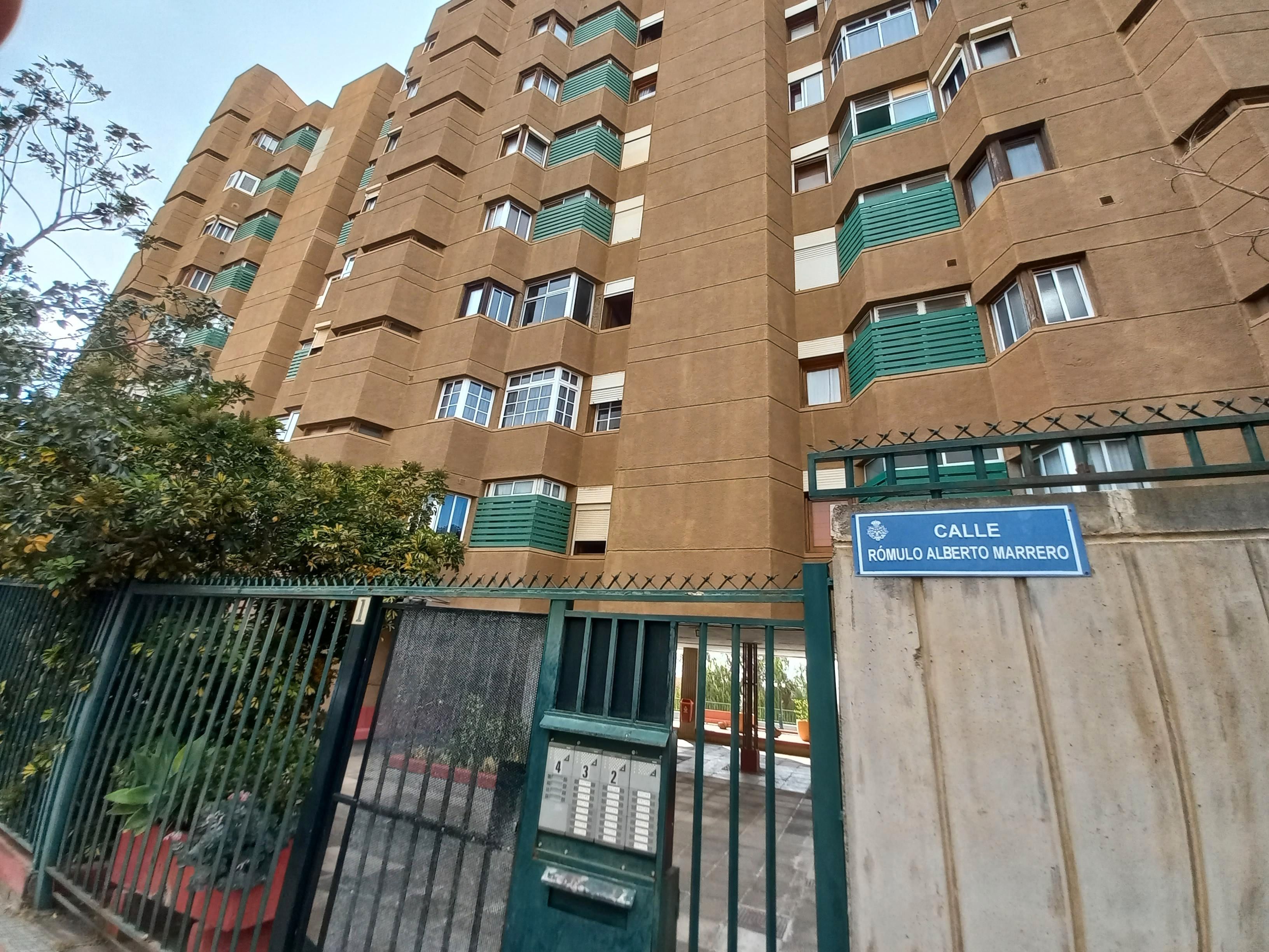 Exterior view of Flat for sale in  Santa Cruz de Tenerife Capital