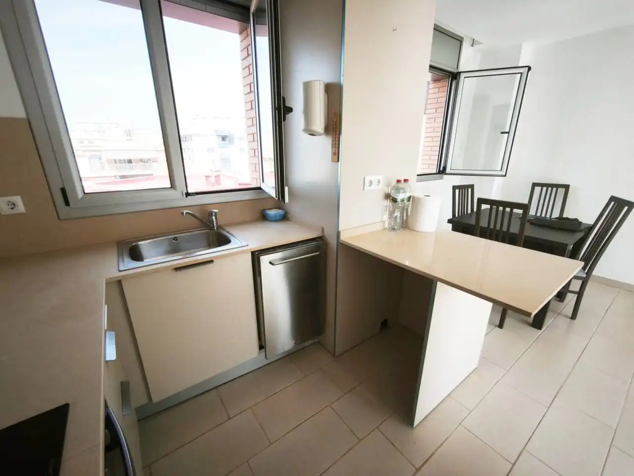 Küche von Wohnung zum Verkauf in Calafell mit Klimaanlage, Heizung und Terrasse