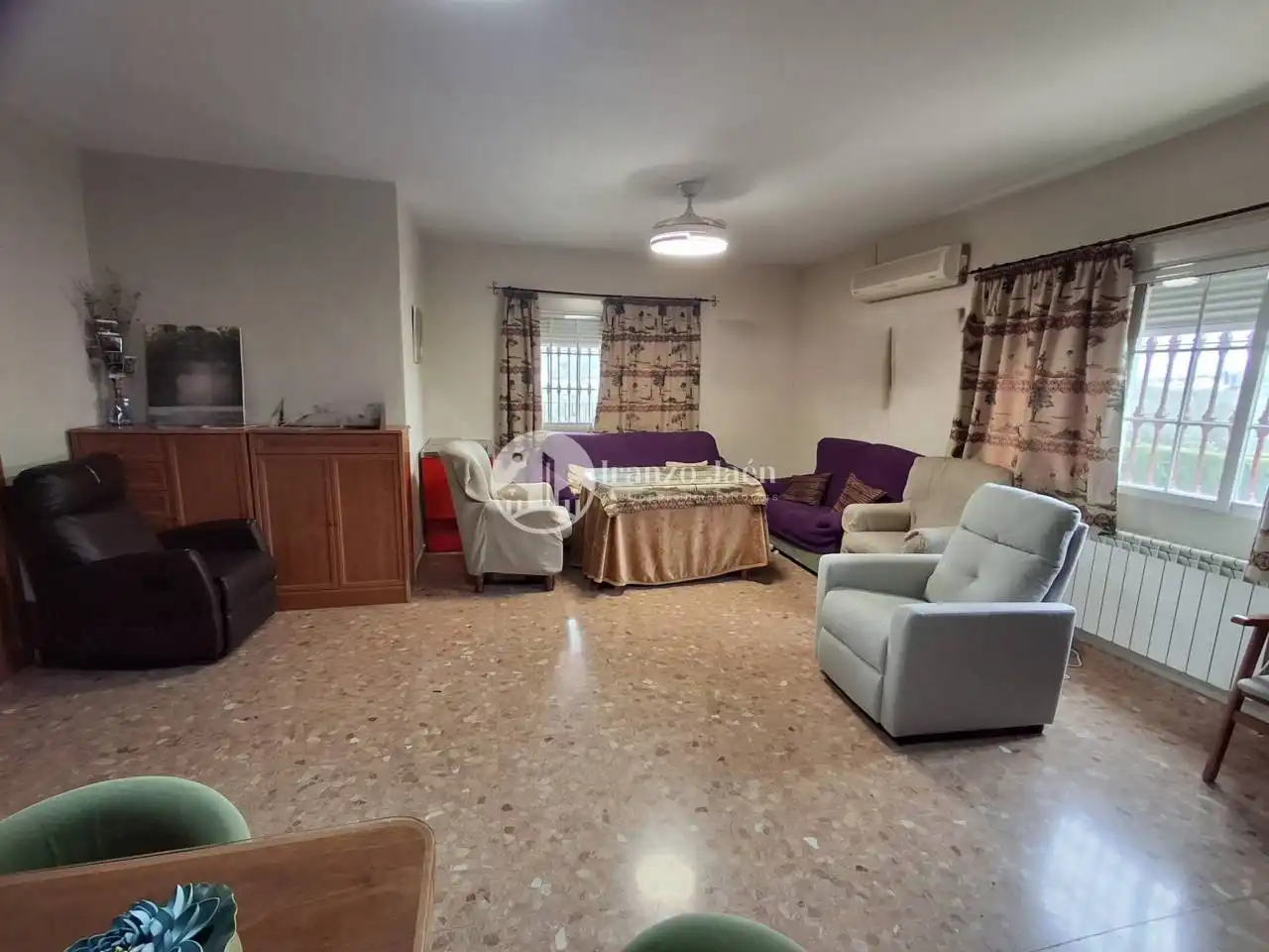 Living room of Houses for sale in Jaén  with Air Conditioner, Heating and Private garden