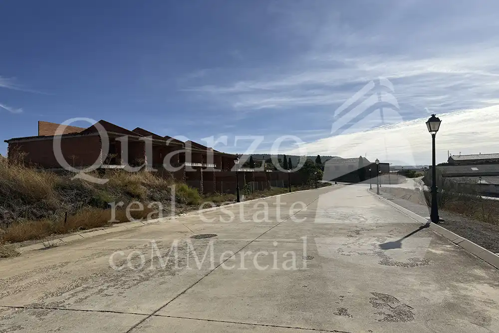 Terreny residencial en venda a Tórtola de Henares