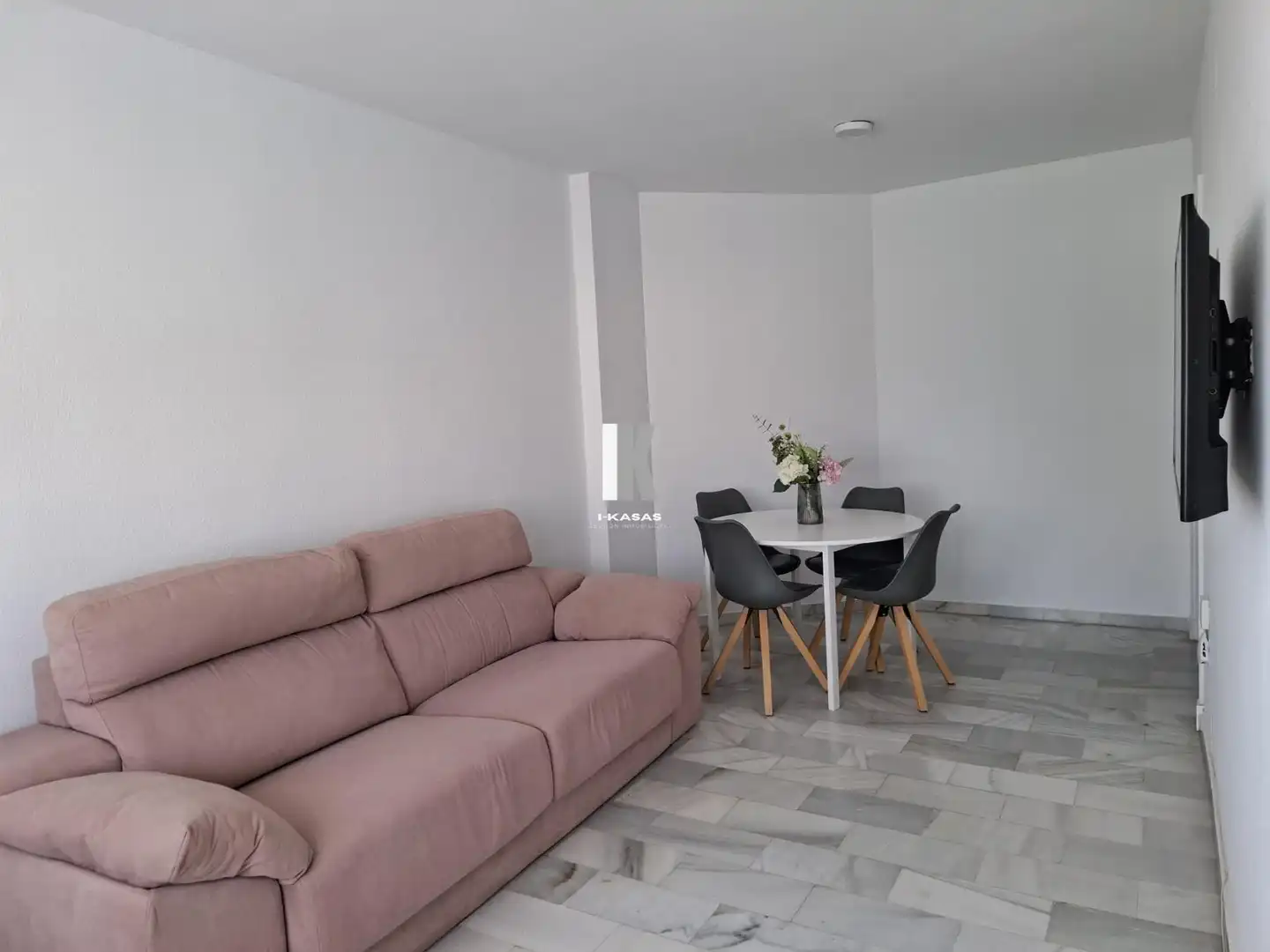 Apartamento con ascensor en alquiler en INGENIERO ANGEL MAYO, imagen 6