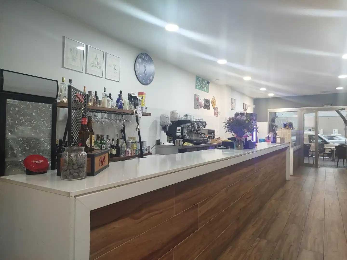 Local en traspaso en Manises con Aire acondicionado