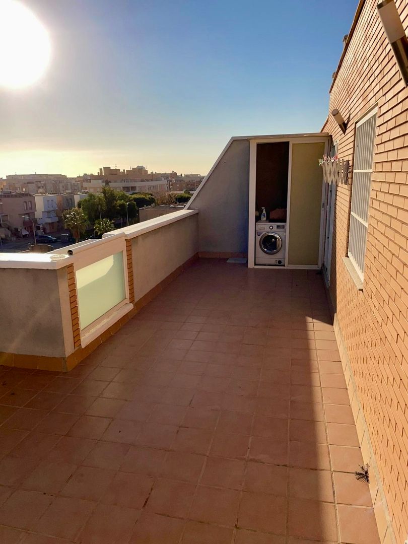 Terraza de Ático de alquiler en El Ejido con Aire acondicionado, Calefacción y Terraza