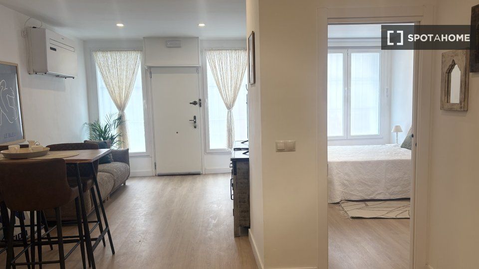 Flat to rent in Ambroz