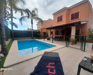 Swimming pool of Single-family semi-detached for sale in La Pobla de Vallbona  with Air Conditioner, Heating and Private garden