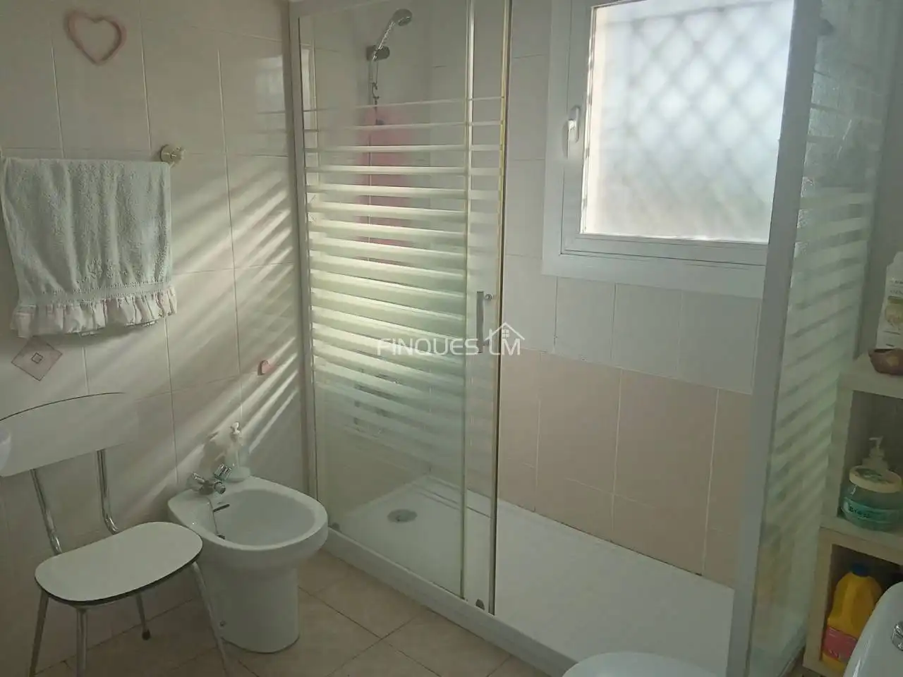 Bany de Casa o xalet en venda en Tordera amb Calefacció, Jardí privat i Terrassa