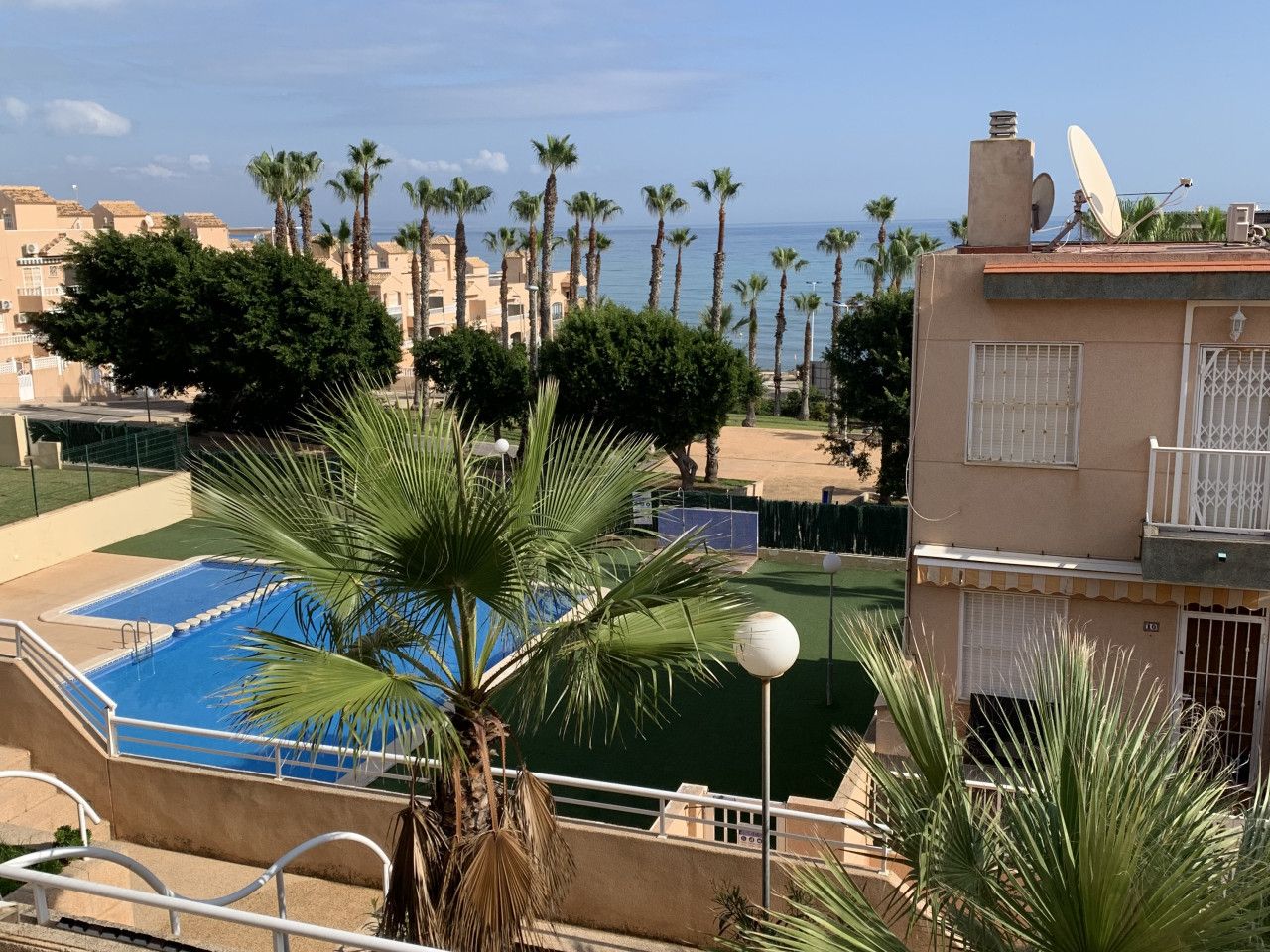 Jardí de Casa adosada en venda en Torrevieja amb Aire condicionat, Calefacció i Terrassa