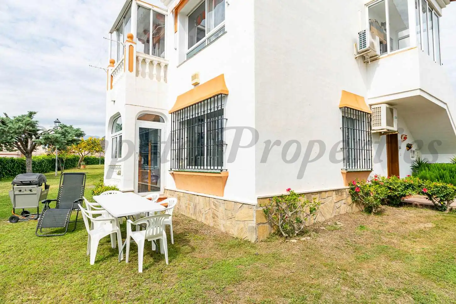 Vista exterior de Apartamento en venta en Torrox con Aire acondicionado, Calefacción y Terraza