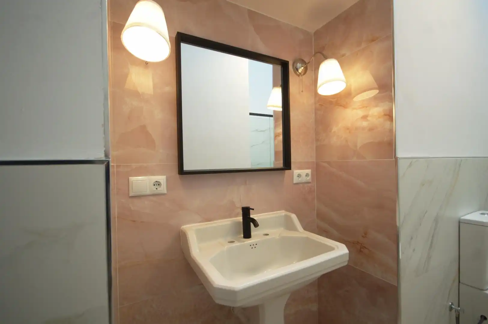 Bathroom of Flat for sale in Jerez de la Frontera  with Air Conditioner and Balcony