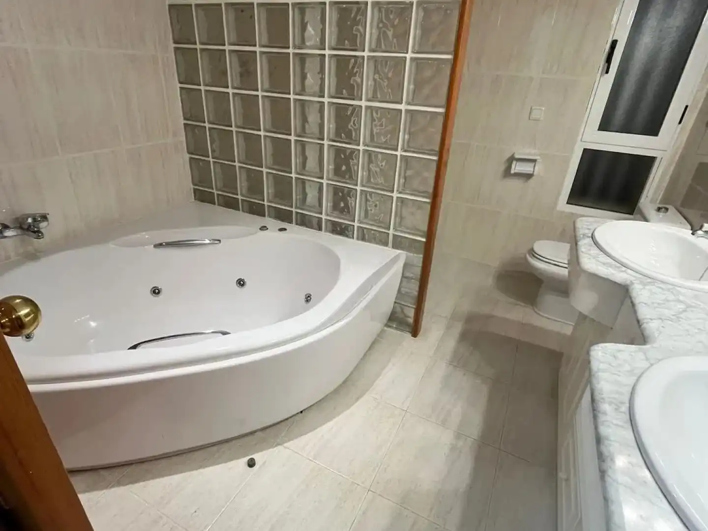 Bathroom of Flat for rent in El Campello  with Terrace, Swimming Pool and Oven