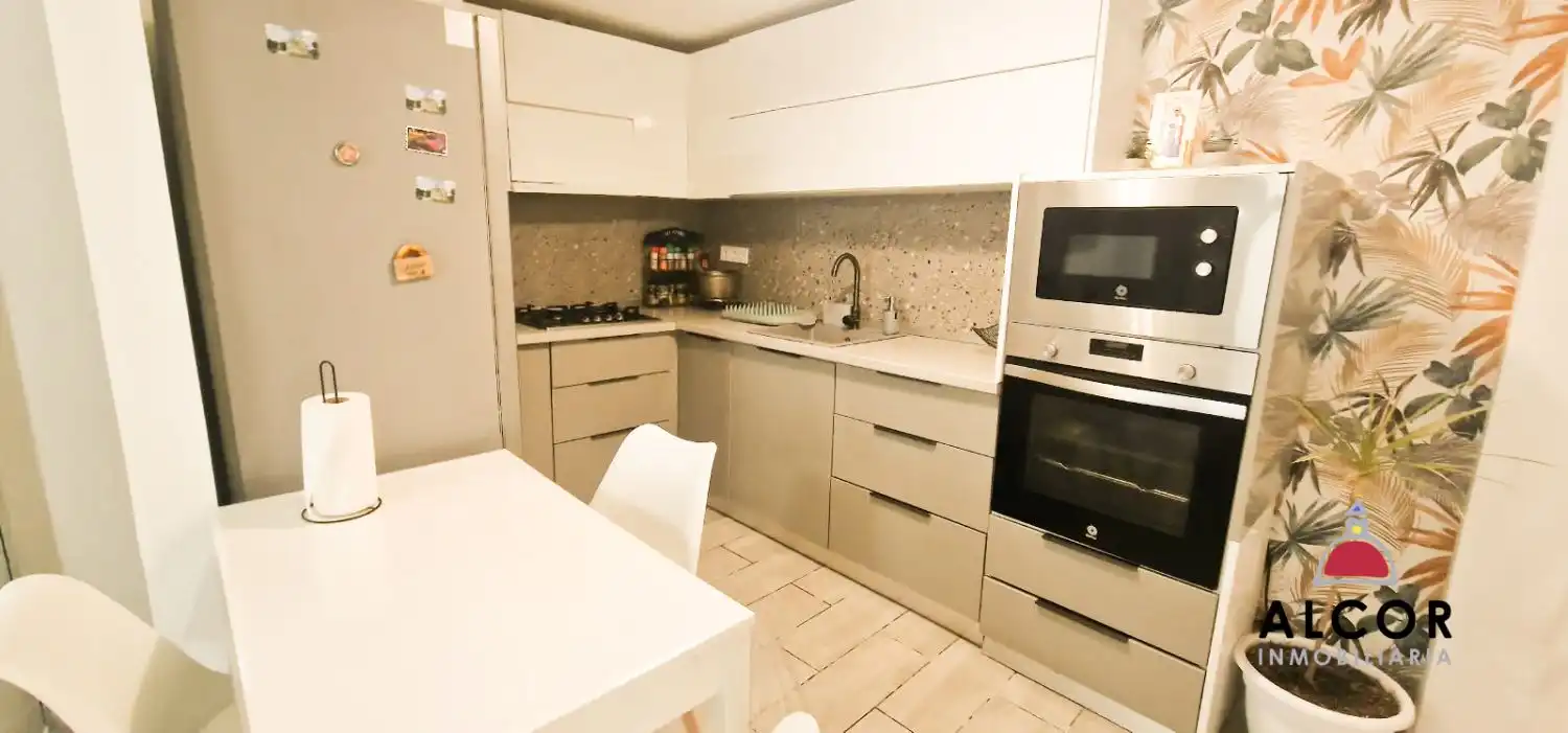 Adosado con terraza en venta en Casco Urbano, imagen 4