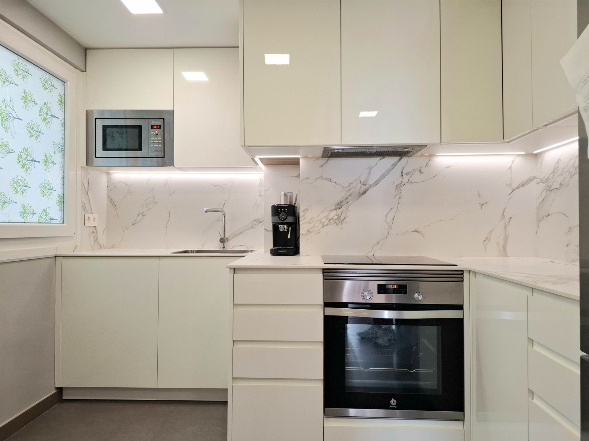 Cuina de Pis en venda en Vigo  amb Calefacció i Traster