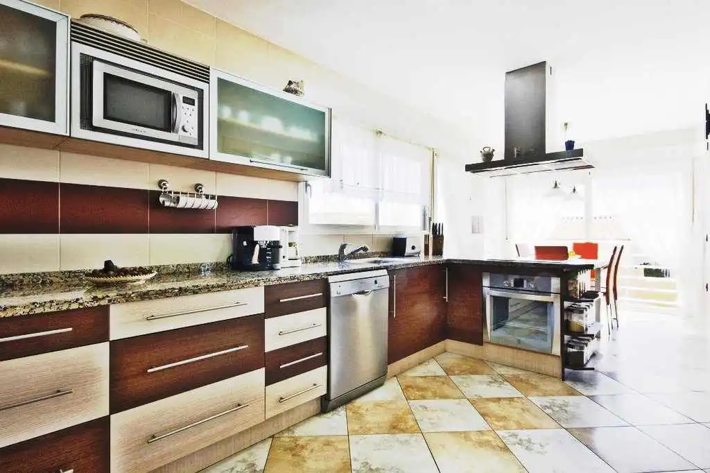 Villa con piscina in vendita a Marisol Park - Ortembach - Los Almendros, imagen 14