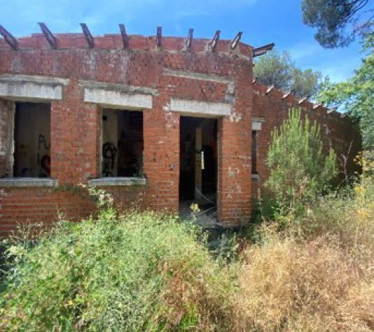 Vista exterior de Edifici en venda en Valdemaqueda