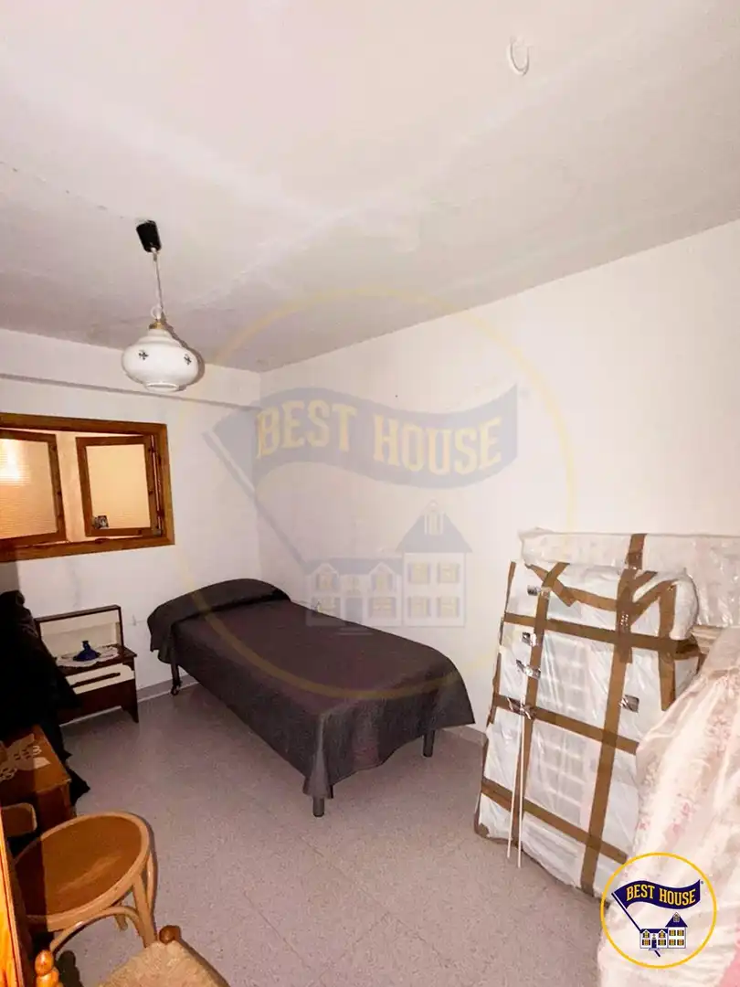 Finca rústica en venta en Mira con Terraza y Amueblado