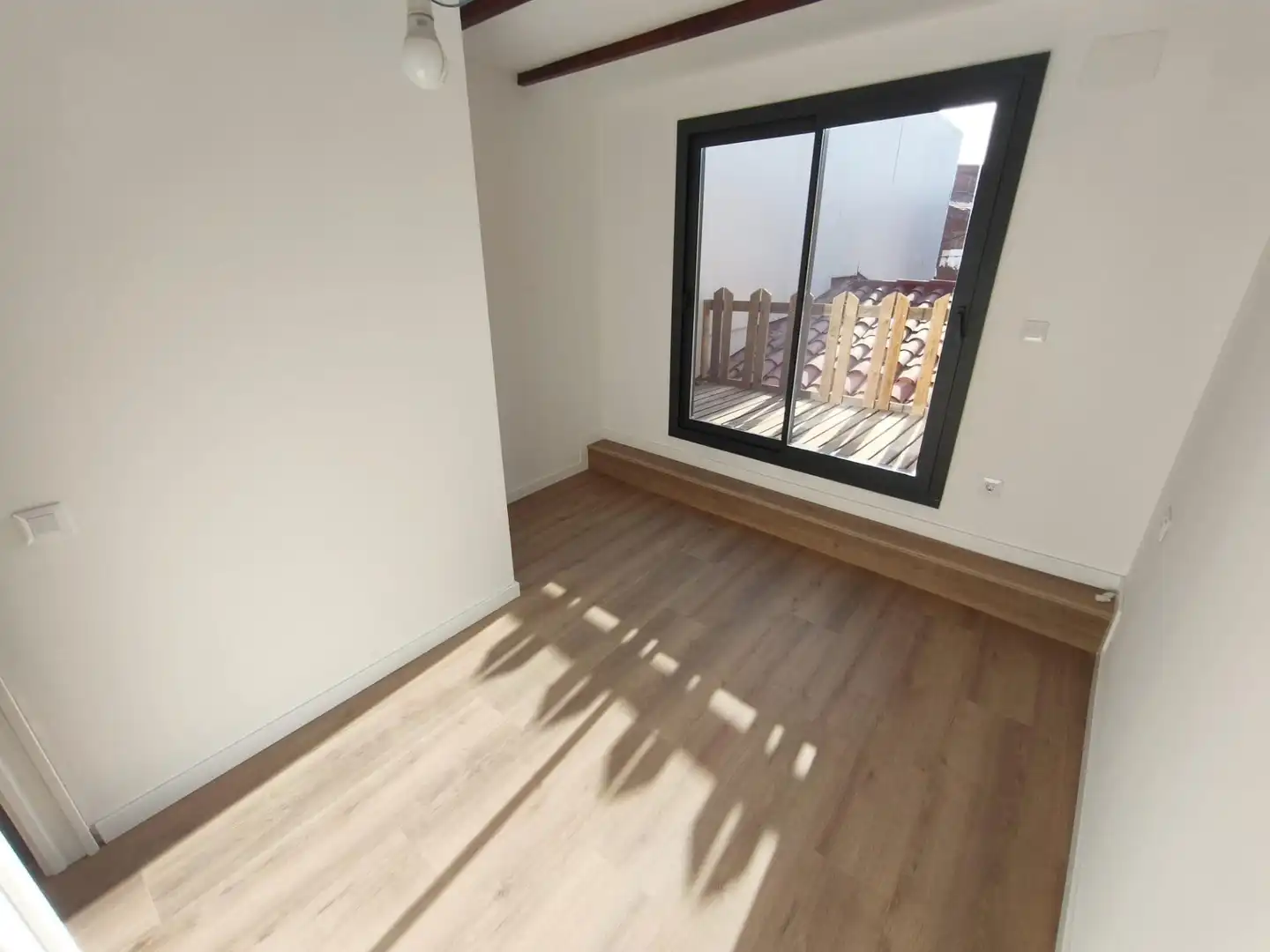 Balcony of Houses for sale in Sabadell  with Air Conditioner, Parquet flooring and Terrace