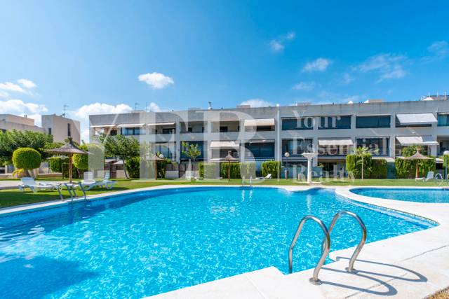 Ático en Venta en Calle Polín Laporta en Alicante Golf