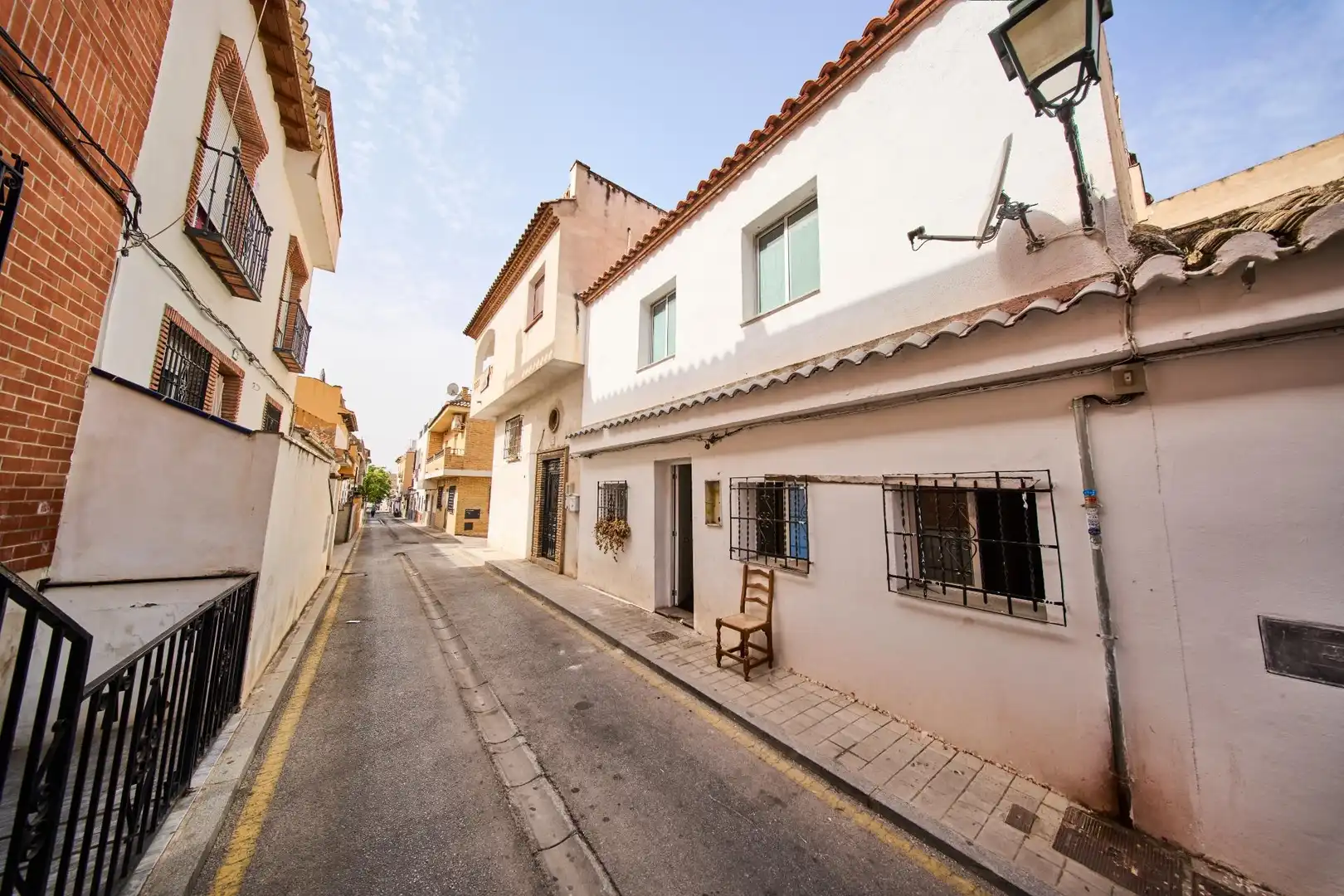 Vista exterior de Casa adosada en venta en Granada con Terraza