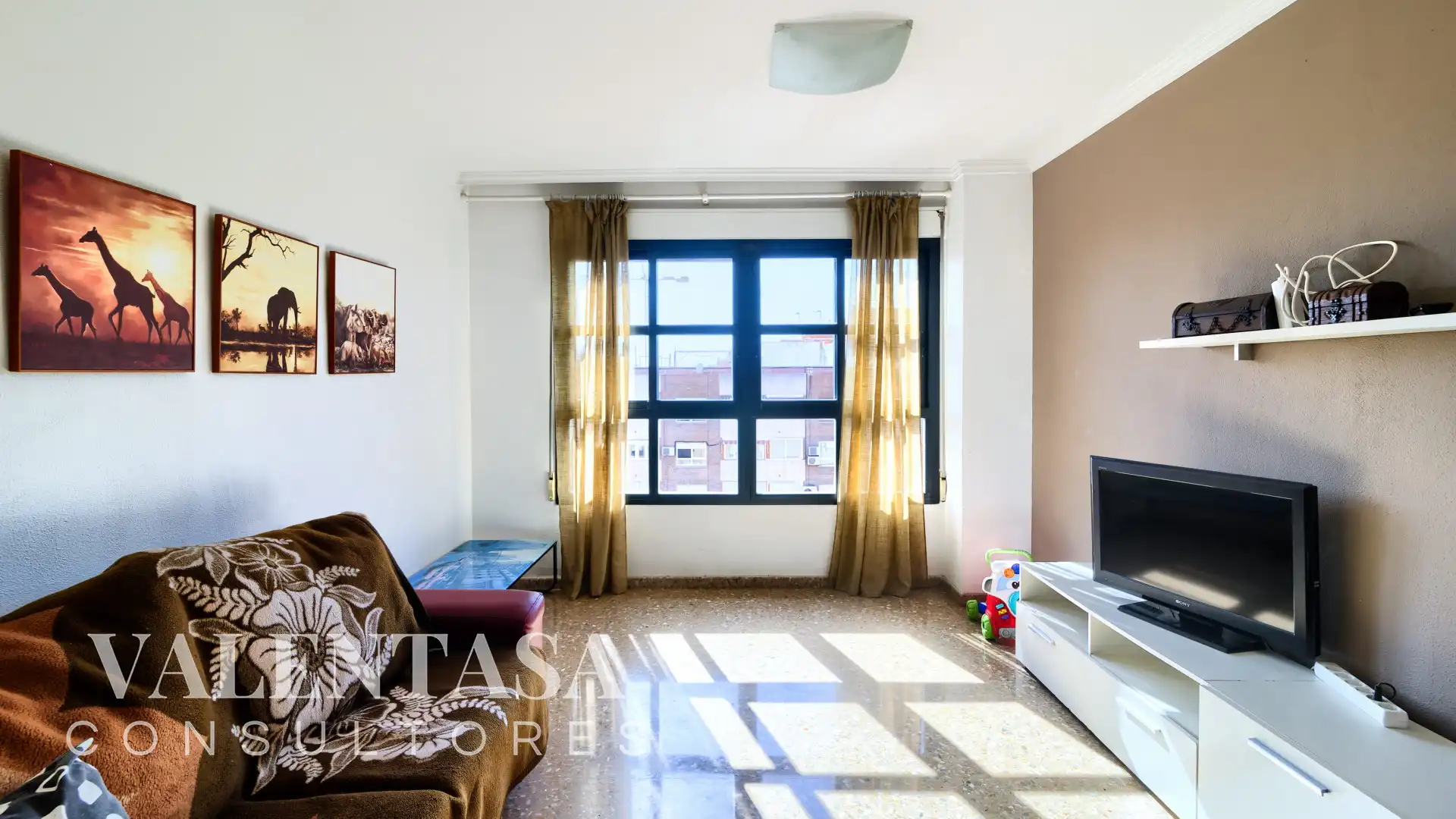 Living room of Flat for sale in Valencia  with Furnished and Community pool