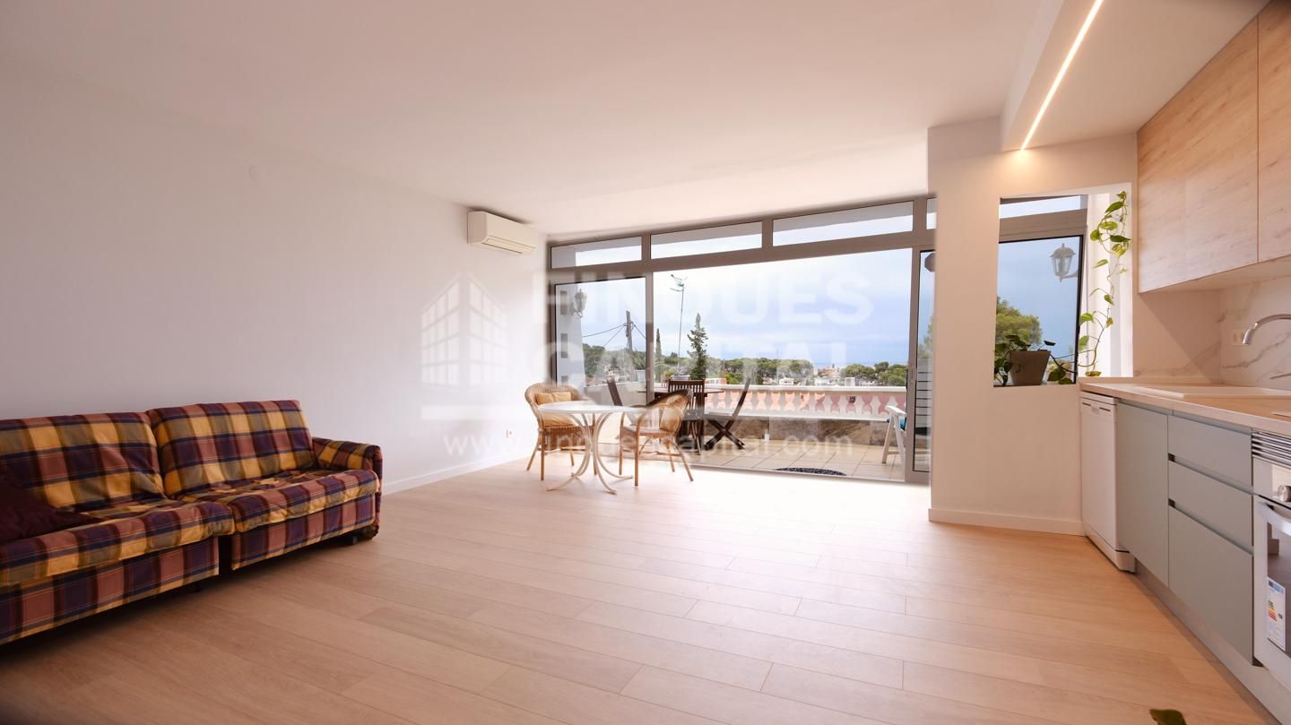 Living room of Single-family semi-detached for sale in  Tarragona Capital  with Air Conditioner and Terrace