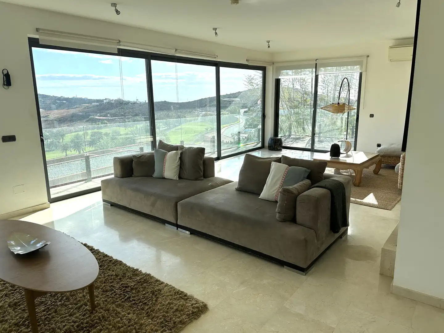 Living room of Houses for sale in San Bartolomé de Tirajana  with Air Conditioner, Private garden and Parquet flooring