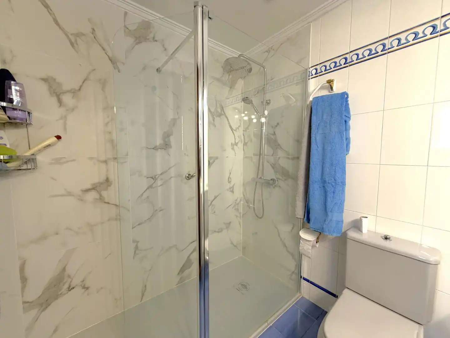 Bathroom of Detached homes for sale in Lasarte-Oria  with Heating, Private garden and Parquet flooring
