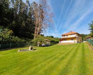 Jardí de Casa o xalet en venda en Soto del Barco amb Calefacció, Jardí privat i Terrassa