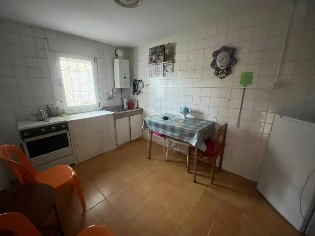 Cuina de Casa o xalet en venda en Boñar amb Calefacció i Moblat