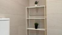 Bathroom of Flat to rent in  Valencia Capital  with Air Conditioner