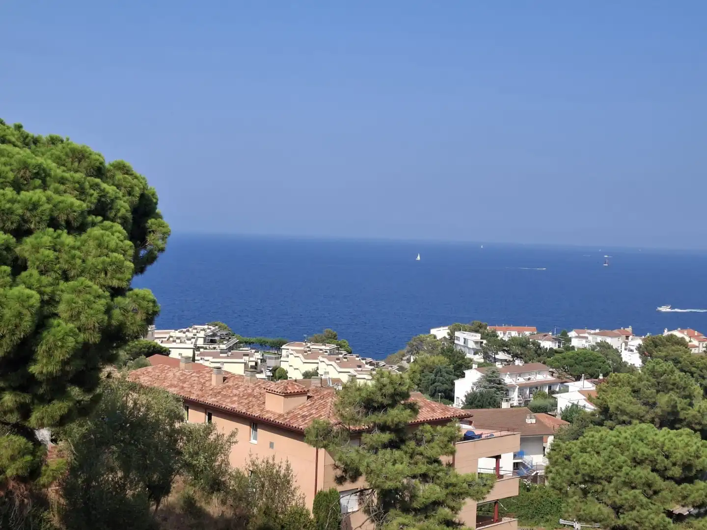 Vista exterior de Àtic en venda en Llançà amb Calefacció, Terrassa i Traster