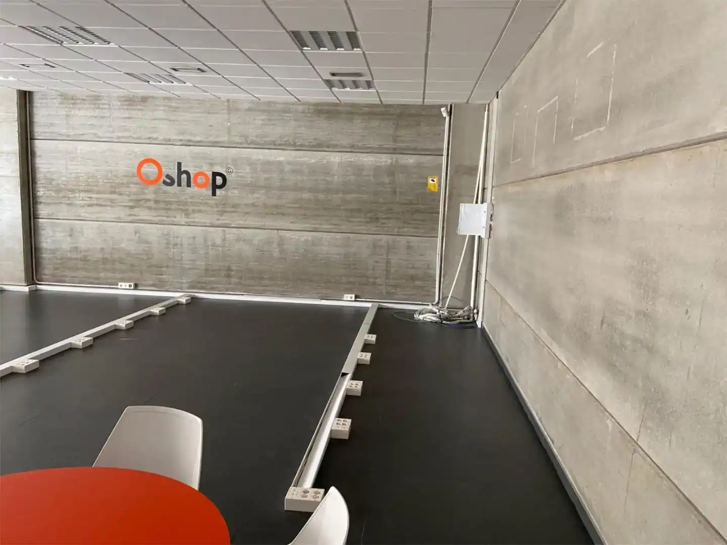 Oficina de lloguer en Paterna